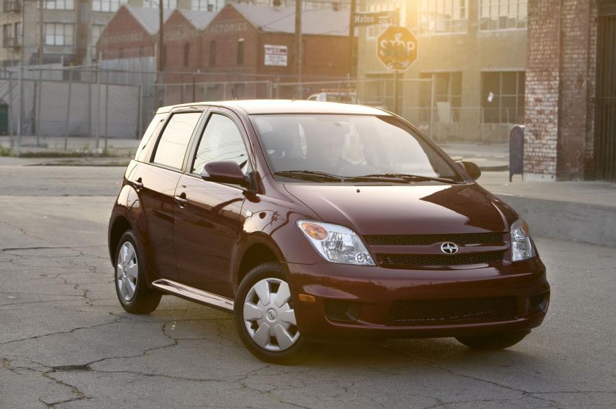  Scion xA 2006 года  (фото 20 из 21)